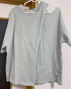 KBF 肩開きアシメルーズT サックス　freesizeのサムネイル