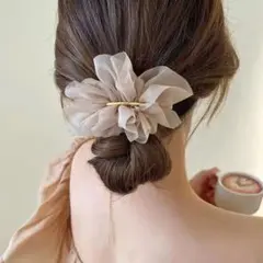 ヘアアクセサリー ベージュ リボン バレッタ