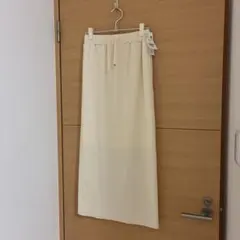 m*e様 ローリーズファーム　アイボリー リブ編み タイトスカート