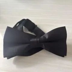 蝶ネクタイ　ブラックサテン 新郎　結婚式　前撮り