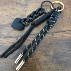 パラコードチャーム（ブラック×ハートブラック）じゃらじゃらキーホルダー　シンプル