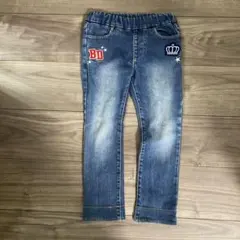 週末限定お値下げ　ベビードール　ミッキーマウス刺繍デニムパンツ