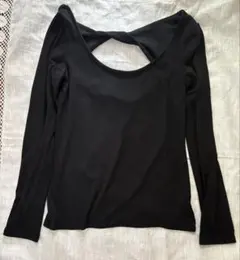 トップス バックオープン 黒 カットソー　長袖Tシャツ M