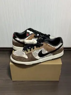 Nike Dunk Low PRM 