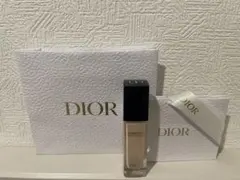 ディオール　スキンフォーエヴァースキンコレクト コンシーラー 0N ニュートラル