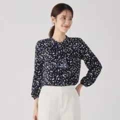 美品　クード シャンス 【洗える／日本製】レオパード柄ブラウス　ネイビー系　M