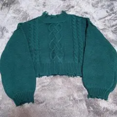 ダークグリーン ケーブルニット クロップドセーター