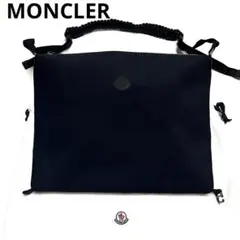 MONCLER PRYSMクロスボディバッグ ロゴパッチ 美品 未使用に近い