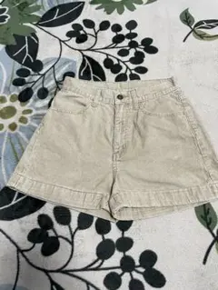 ジーユー　コーデュロイショートパンツ