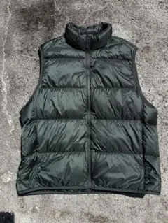 UNIQLO ULTRA LIGHT DOWN ダウンベスト ダークグリーン