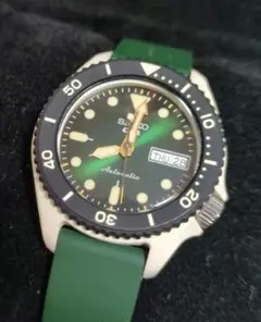 【廃番希少】SEIKO5 SRPG73K1 グリーン 国内未流通 海外限定 箱付のサムネイル