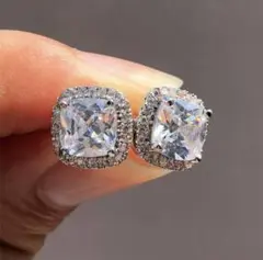 【年始セール】ジルコニア　ピアス　シルバー　アクセサリー　新品未使用