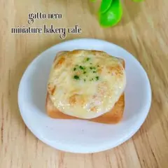 ミニチュアパン　チーズたっぷりトースト　加工可能