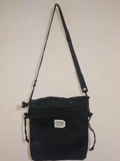 FREDRIK PACKERS ショルダーバッグ サコッシュ ブラック