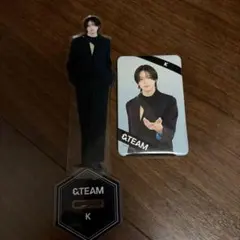 &TEAM K アクリルスタンドとバッジ