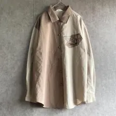 Pinion(ONE)配色長袖シャツ＊カジュアル＊胸プリント＊クルミボタン＊茶