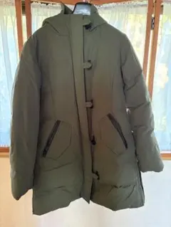 オリーブグリーンダウンジャケット