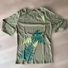 MMJ 新品　七分丈　フラダンス トップス シダ柄 カーキ L　レディースのサムネイル