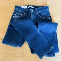 Item thumbnail for item ec50ed8a-43cb-4654-ad7e-196fe49f6a8e