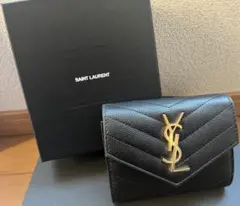 【美品】サンローラン カサンドラ三つ折り財布 YSL レザー黒　中古