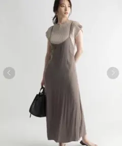 Andemiu ロングワンピース 新品のサムネイル