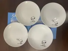 ！値下げ！【未使用】スヌーピー 皿 4枚セット