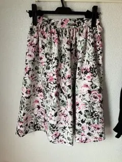 美品L'EST ROSE☆レストローズフレアスカート