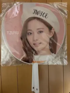新品】TWICE Candy Pop うちわ ツウィ - メルカリ