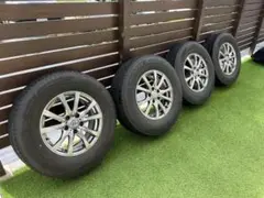 ※送料込　RAV4 スタッドレス 4本セット VRX3 225/70R16のサムネイル
