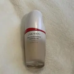 資生堂 エッセンススキングロウファンデーション130 【一回のみ使用】