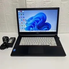 Windows11 オフィス2024年　Core i3 SSD 富士通ノートPC