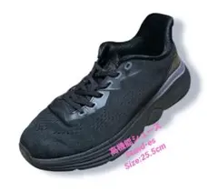 ランニングシューズ 25.5 新品