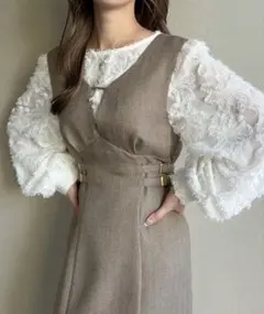 JUNOAH 美品 ヘリンボーンサイドベルトタイトジャンパースカート L