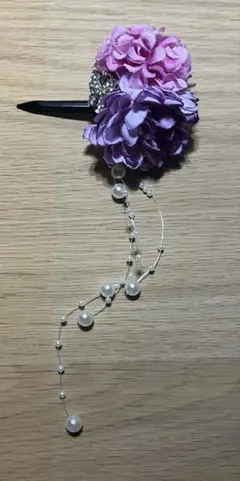 華やかな髪飾り ピンク 紫 花