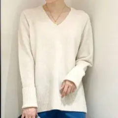 【送料込み】AQUA Vネックニット