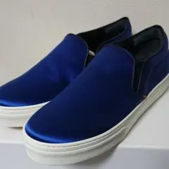 新品 スニーカー