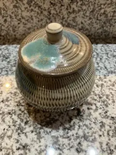 小石原焼き　蓋物 飛び鉋 陶器　訳ありのサムネイル