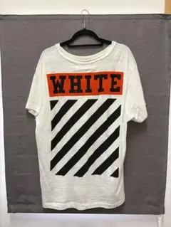 Off-White Tシャツ