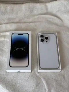 Apple iPhone 14 Pro 本体のサムネイル