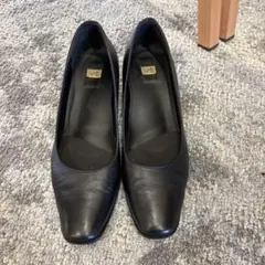 イング　黒 レザー パンプス 中ヒール