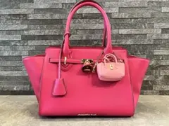 サマンサベガ　Samantha Vegaハンドバッグ ピンク　チャーム付き