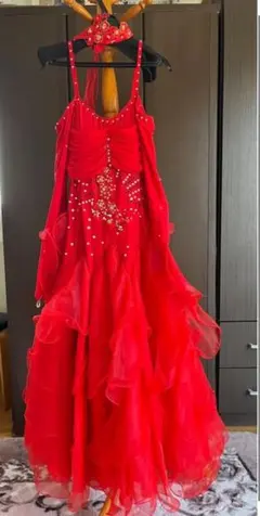 社交ダンスドレス・フリル付き 赤