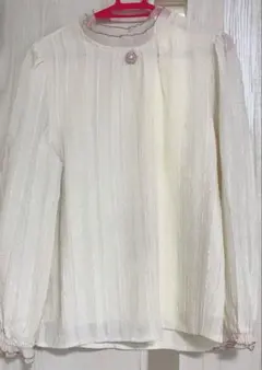 フリル長袖ブラウス　未使用品　ビュー付き