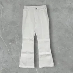 モーメントプラス　フレアデニムパンツ　ボトムス　センターシーム　コットン　M