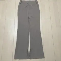 GU スリット入りパンツ