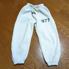1977プリント グレー 長ズボン スウェット