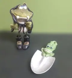ドイツ製 カエル型じょうろ【FROGGY WATERING CAN EBERT】 - メルカリ