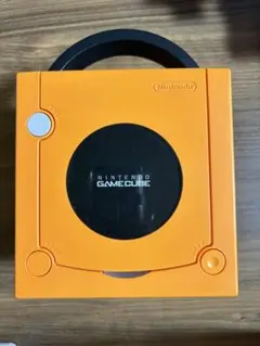 オレンジ ゲームキューブ 本体とコントローラー