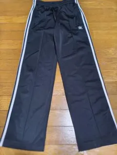 Item thumbnail for item b4e2c82d-af56-4c9d-91cf-0a2c3e45d5e9