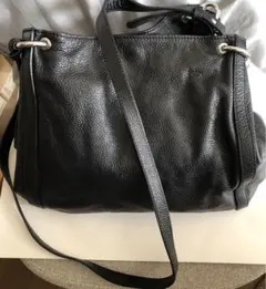 FURLA フルラ　レザーバッグ　トート　ショルダー　横がけOK チャーム付